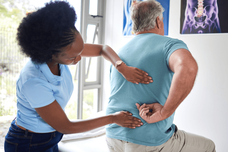 Spondylolisthesis Causes, Symptoms, & Treatment in Miami